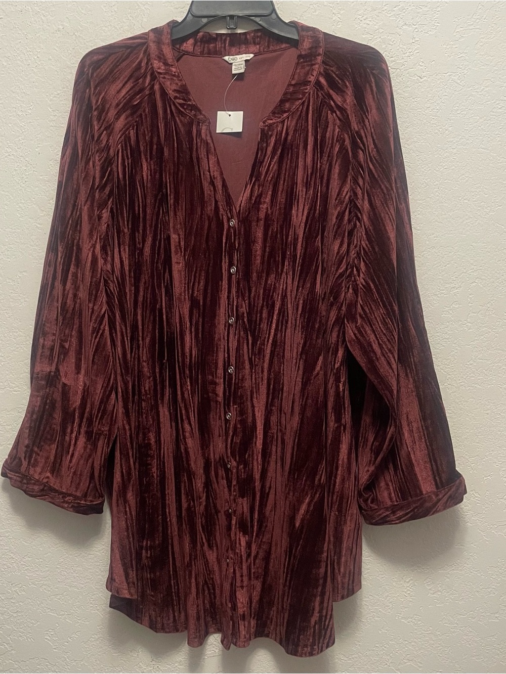 Cato Women's Size 26/28W Button Down Velvet Shirt Long Sleeve Crushed